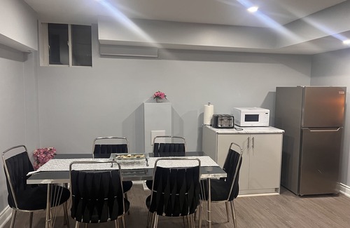 Brampton Apartment | 1 Bedroom Basement Apartment