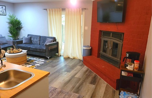 Simpsonville House | 1 bedroom basement apartment w/washer, Wifi, heating