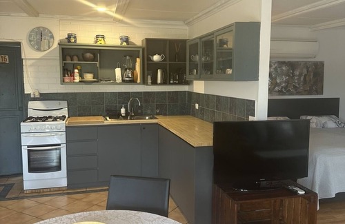 Lancelin House | 1 Bedroom Beach Studio7