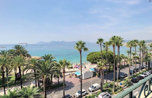 Pointe Croisette Apartment | 1-Bedroom beachfront apartment with sea view