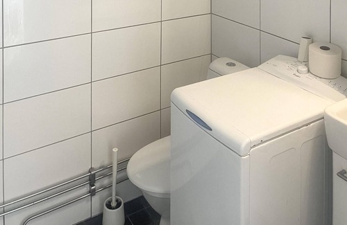 Upplands-Bro Municipality House | 1 bedroom beautiful home in Bro