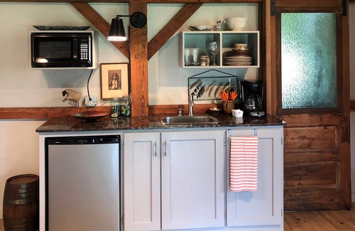 Fayetteville House | 1-bedroom bunkhouse just 12 minutes from University of Arkansas