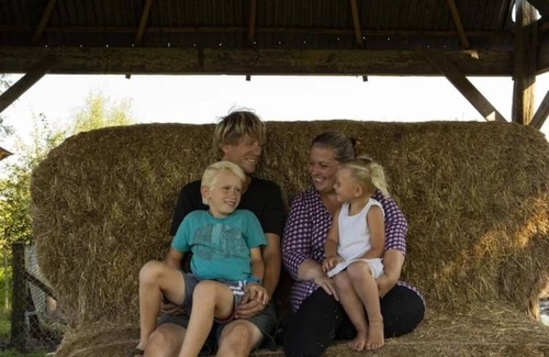 Oosterwolde Cabin | 1 bedroom cabin in oosterwolde