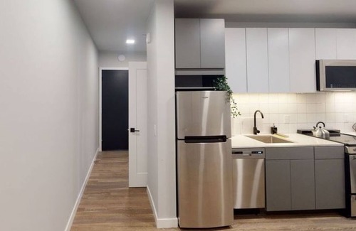 Northern Liberties Condo | 1 Bedroom Condo 340939 by Houzlet