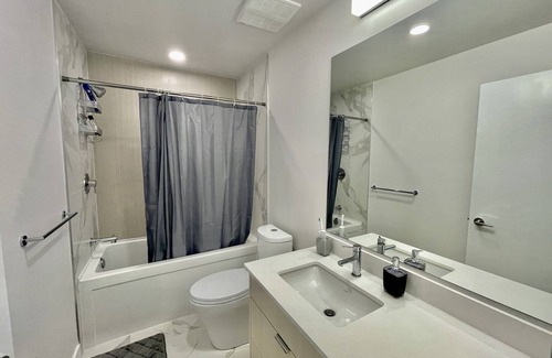 Tsawwassen Condo | 1 Bedroom condo opposite Tsawwassen Mall!!