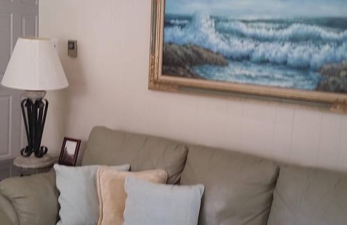 South End Condo | 1 Bedroom Condo - Steps to Beach - Ocean City - New Jers