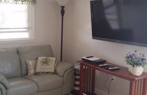 South End Condo | 1 Bedroom Condo - Steps to Beach - Ocean City - New Jers