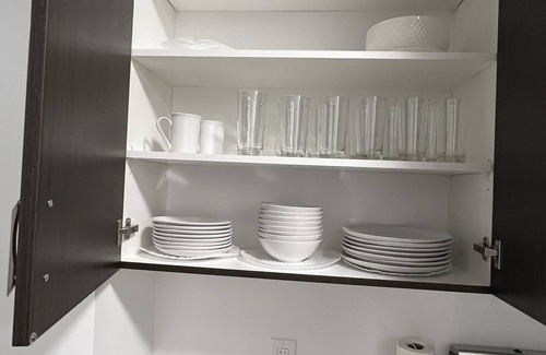 Oakville Condo | 1 Bedroom Condo with Gym