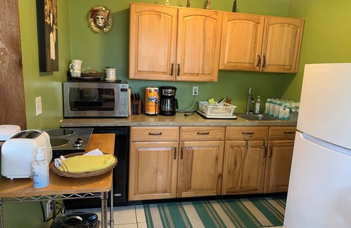 Arlington Park Cottage | 1-bedroom cottage just 10 minutes from Siesta Key Beach