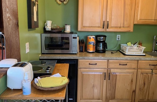 Arlington Park Cottage | 1-bedroom cottage just 10 minutes from Siesta Key Beach