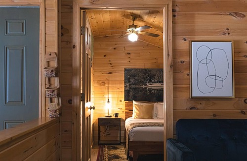Long Lake Cottage | 1 Bedroom Cottage, sleeps 2