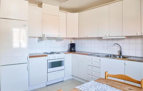Finnerodja Apartment | 1 Bedroom Cozy Apartment In Finnerödja
