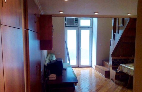 Baku Apartment | 1 bedroom duplex apartment near Molokan Garden (heart of downtown)