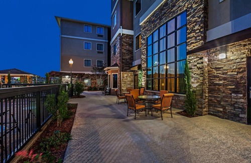 Fossil Creek Condo | 1 Bedroom | Easy Access to Convention Center