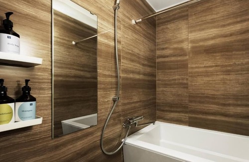 Hatchobori Apartment | 1-Bedroom Family Apartment | 250m Stroll to Hatchobori Station |