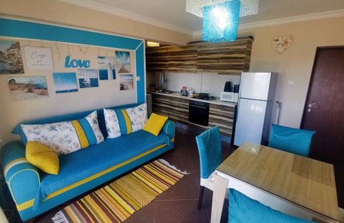Trikomo Apartment | 1 BEDROOM FLAT WITH PANORAMIC SEAVIEW, 200 METERS TO SANDY LONG BEACH