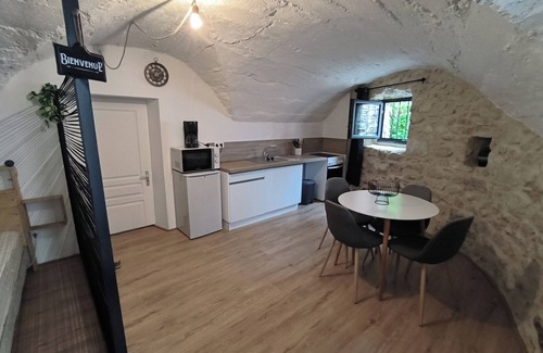 Rochefort-en-Valdaine Apartment | 1 Bedroom Apartment in Rochefort-en-Valdaine