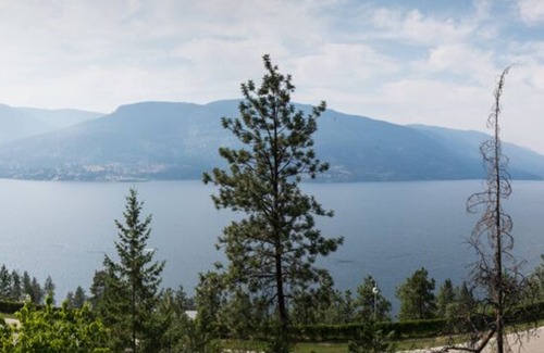 Central Okanagan House | 1 Bedroom Furnished Suite - w/SPECTACULAR LAKE VIEW and Kayaks