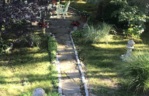 North Truro Apartment | 1 bedroom garden apartment