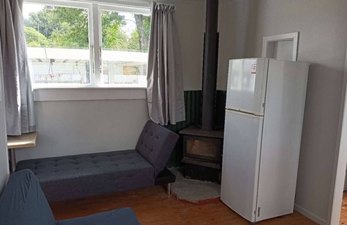 Owhata House | 1 Bedroom Garden Chalet at 638B Te Ngae