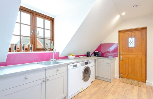 Alderbury Cottage | 1 bedroom accommodation in Near The New Forest