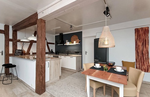 Suhl Apartment | 1 bedroom gorgeous apartment in Suhl