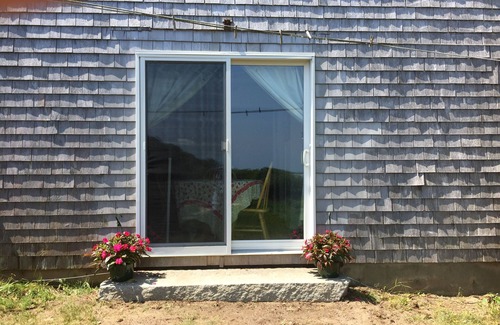Edgartown Cottage | 1 Bedroom Guest Cottage With Water View