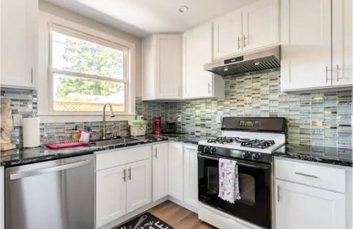 Centennial Apartment | 1 Bedroom Home with Home Office
