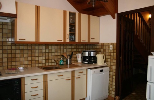 Tournus House | 1 Bedroom House 20min walk to centre in Tournus