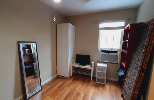 North Houston House | 1 Bedroom House 8 minutes from downtown