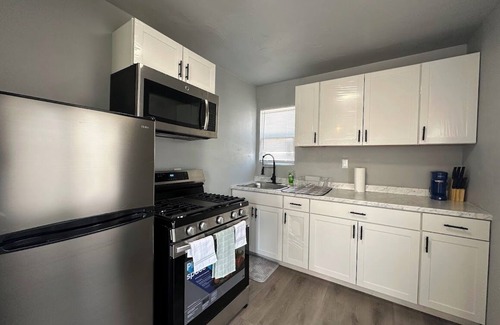 Spanish Fork House | 1-bedroom house in adorable Spanish Fork with WiFi, and full kitchen!