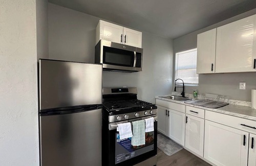 Spanish Fork House | 1-bedroom house in adorable Spanish Fork with WiFi, and full kitchen!