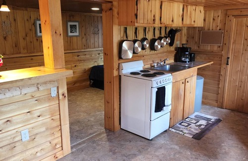 Errol House | 1 Bedroom house with direct trail access
