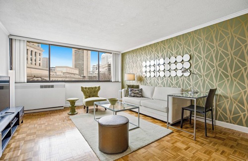 Prudential - St. Botolph Apartment | 1 Bedroom in Back Bay, Boston's Best Neighborhood