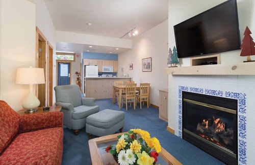 Fish Creek Resort | 1 Bedroom in Little Sweden, Door County, Wisconsin!