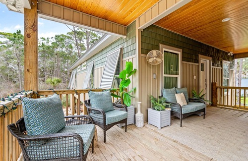 Dauphin Island Cottage | 1 Bedroom in the Pines~Dauphin Pod