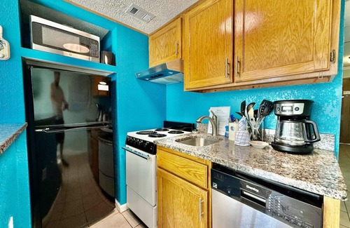 Myrtle Beach Condo | 1 Bedroom King bed MB 206