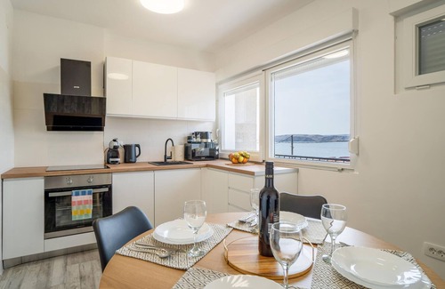 Karlobag Apartment | 1 bedroom lovely apartment in Karlobag