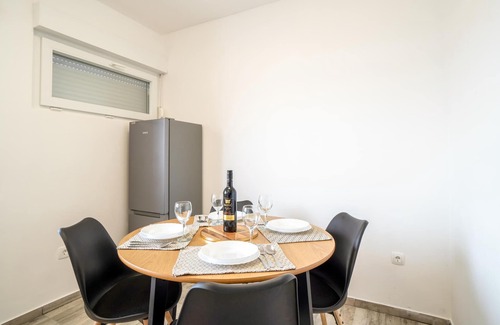 Karlobag Apartment | 1 bedroom lovely apartment in Karlobag