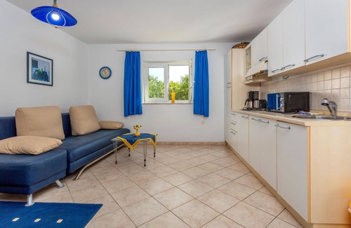 Sveti Ivan Dobrinjski Apartment | 1 bedroom lovely apartment in Malinska