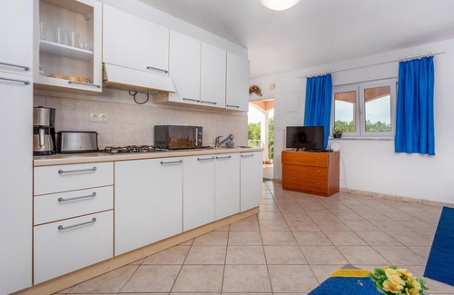 Sveti Ivan Dobrinjski Apartment | 1 bedroom lovely apartment in Malinska