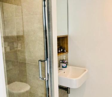 Junction Apartment | 1 bedroom luxury apartment 20 min from centre