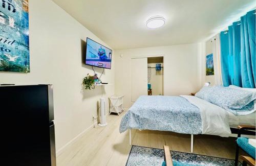 Rainier Valley Apartment | 1 Bedroom Mini Apartment 10 Minutes to SeaTac Airport 1 Minute Walk to Bus Station