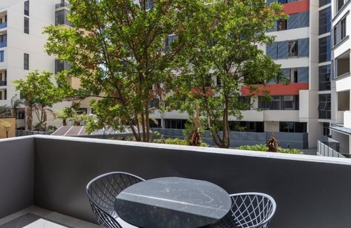 Waterloo Apartment | 1 Bedroom Modern Suite at Waterloo Sydney