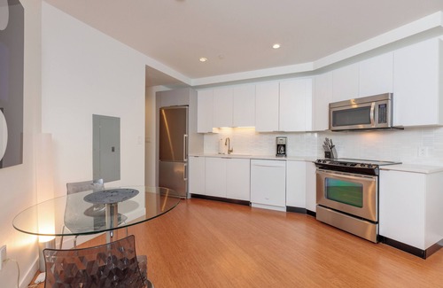Chinatown Apartment | 1 Bedroom near Rose Kennedy Greenway