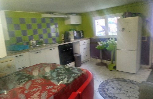 Belle-Eglise House | 1 bedroom or 2 for rent independent entrance including kitchen + bathroom - WIFI