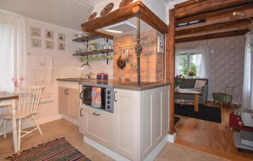 Larv House | 1 Bedroom Pet Friendly Home In Larv