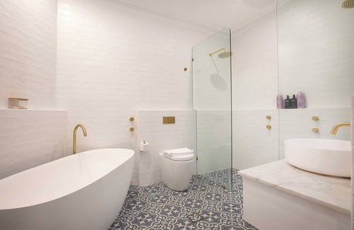 Stirling Bed & Breakfast | 1 bedroom Pool Side Villa