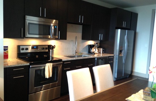 Uptown Apartment | 1 Bedroom - Post Oak Luxury High-rise - 1750 Sky Lark Ln, Houston, TX 77056