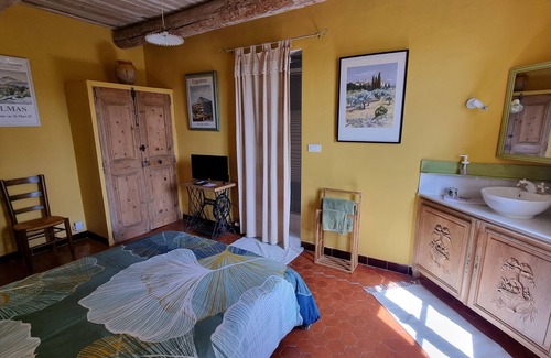 Mallemort House | 1 bedroom private vacation home in mallemort